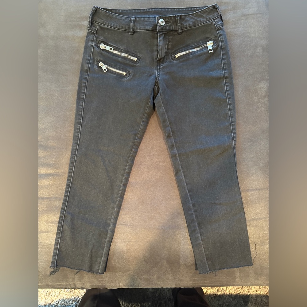 Mango Black cropped Jeans with Zipper Details